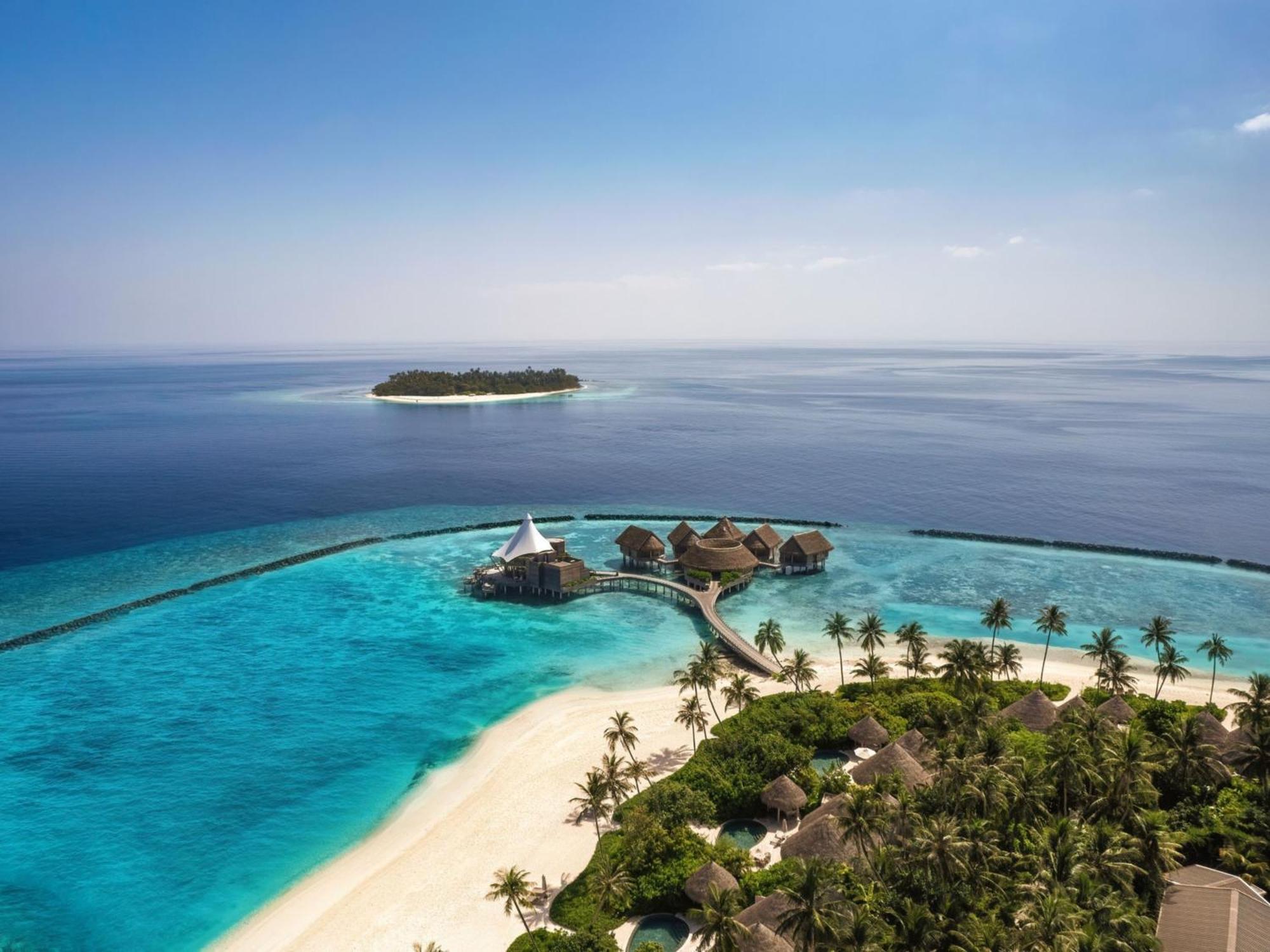 The Nautilus Maldives Hotel Kamadhoo Exterior photo